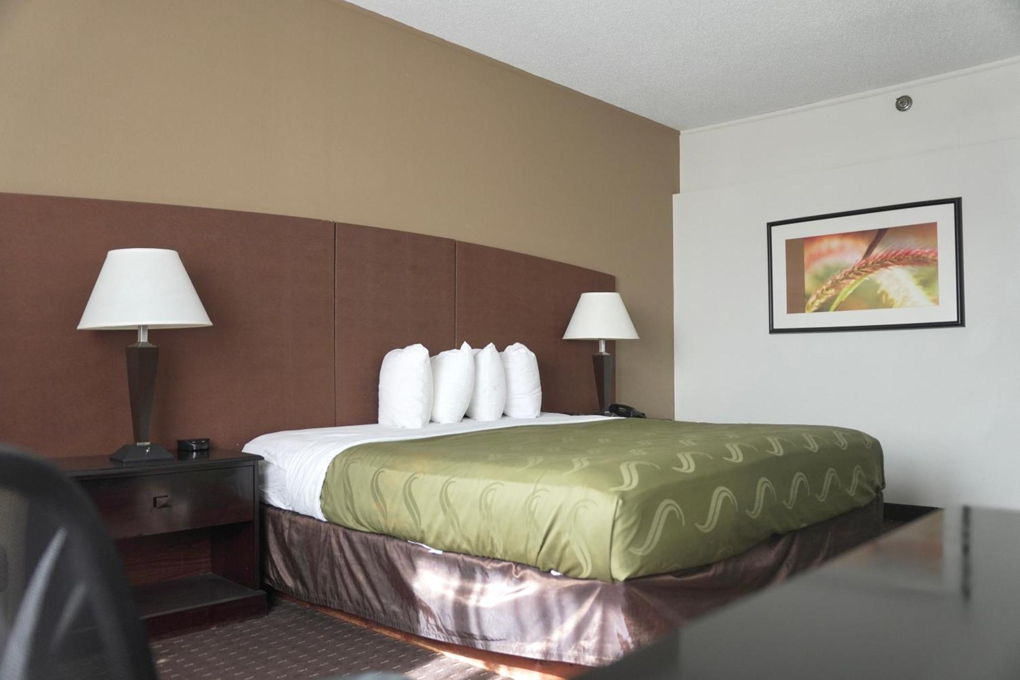 ווטרפורד American Inn & Suites חדר תמונה