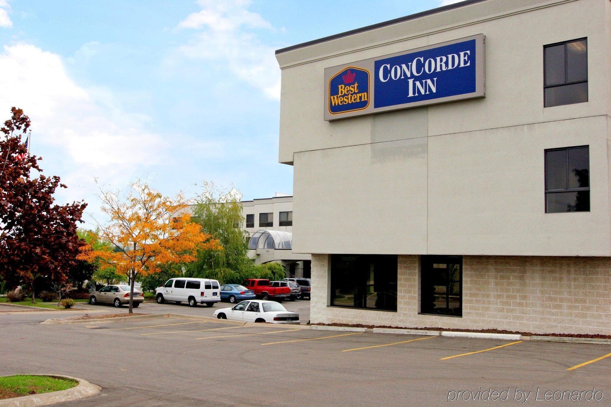 ווטרפורד American Inn & Suites מראה חיצוני תמונה